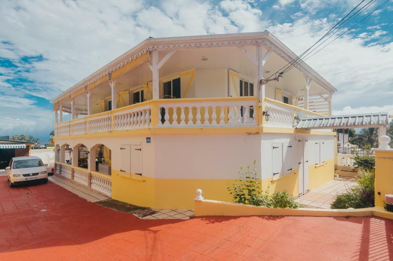 Villa Mancina Capesterre-Belle-Eau Exteriör bild